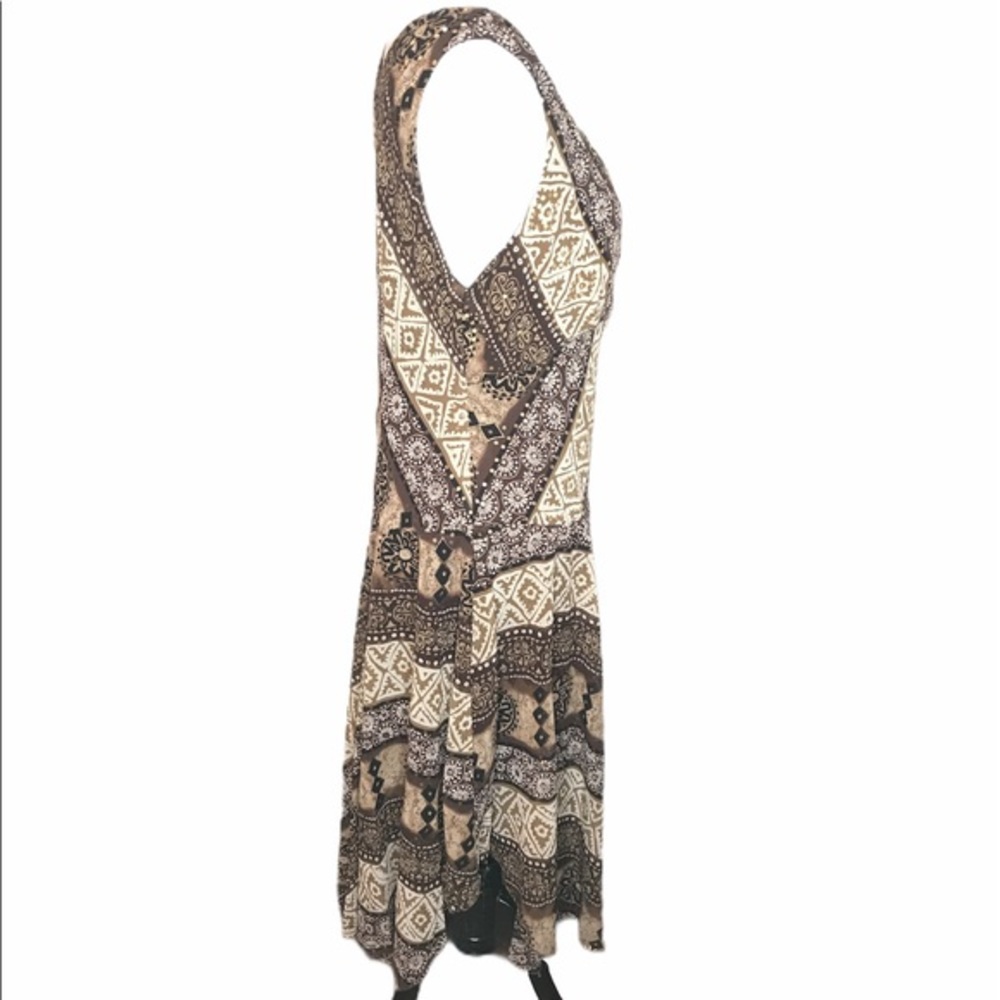 Rabbit Rabbit Rabbit Sleeveless Flare Dress, Brown - Picture 4 of 14
